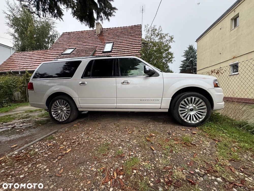 Lincoln Navigator - 3