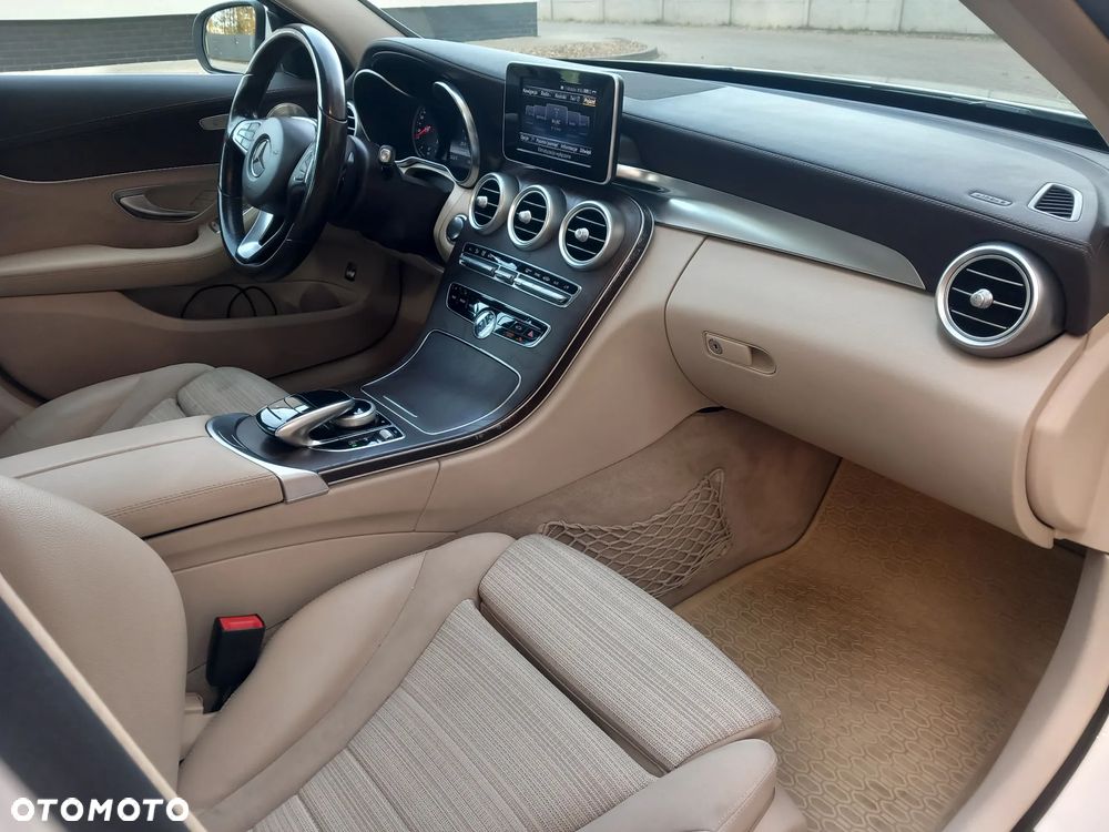 Mercedes-Benz Klasa C 200 7G-TRONIC - 14