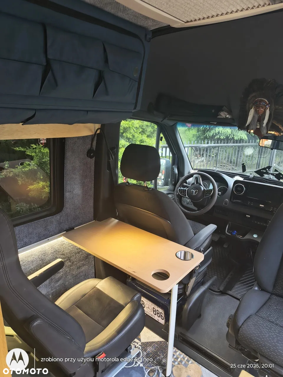 Mercedes-Benz Sprinter - 24