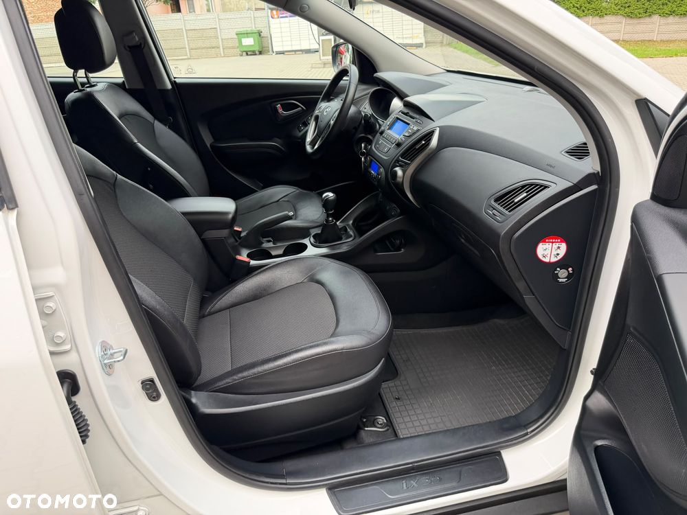 Hyundai ix35 - 11