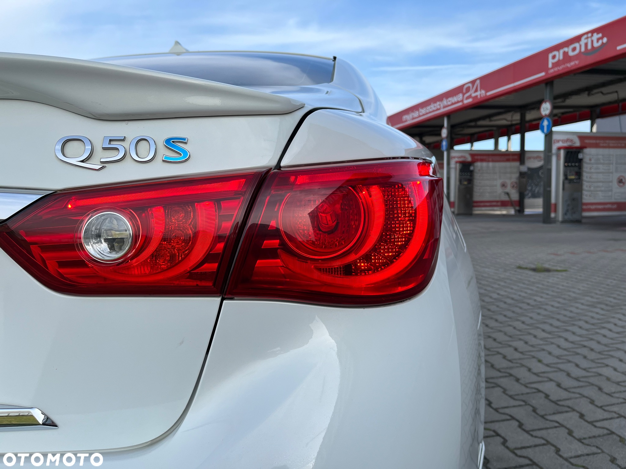 Infiniti Q50 Q50(S) Hybrid AWD Sport Tech - 11