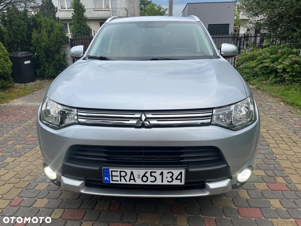 Mitsubishi Outlander - 16