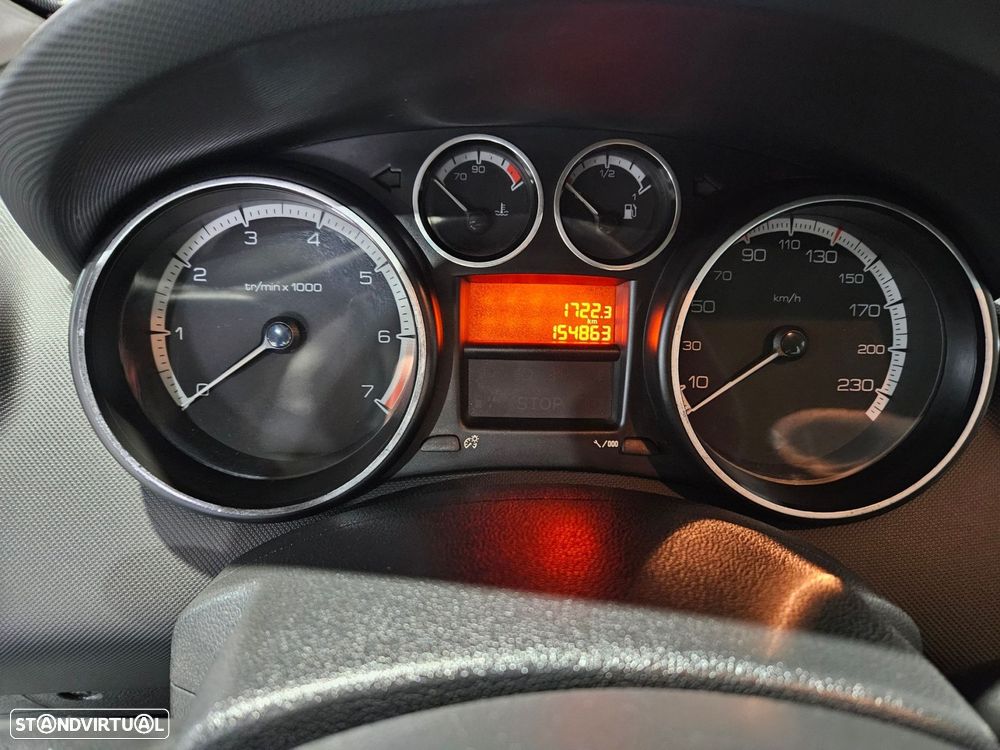 Peugeot 308 1.4 16V Executive - 9