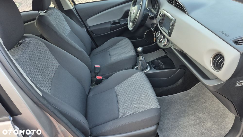 Toyota Yaris 1.33 VVT-i Life - 13