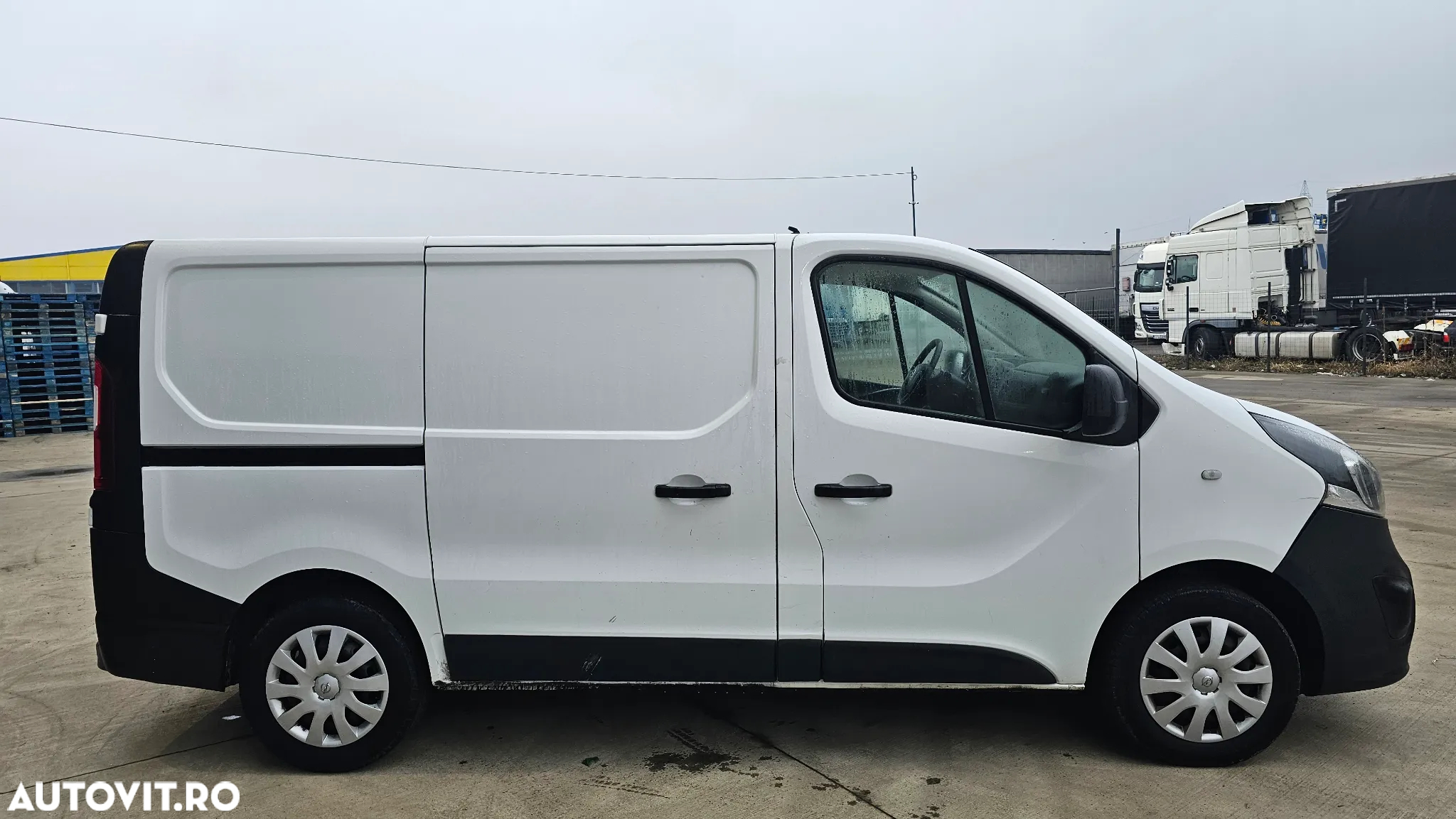 Opel Vivaro - 16
