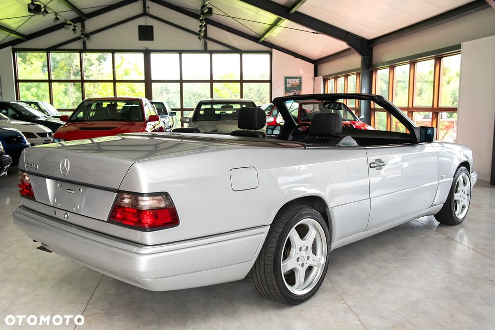 Mercedes-Benz Klasa E - 7