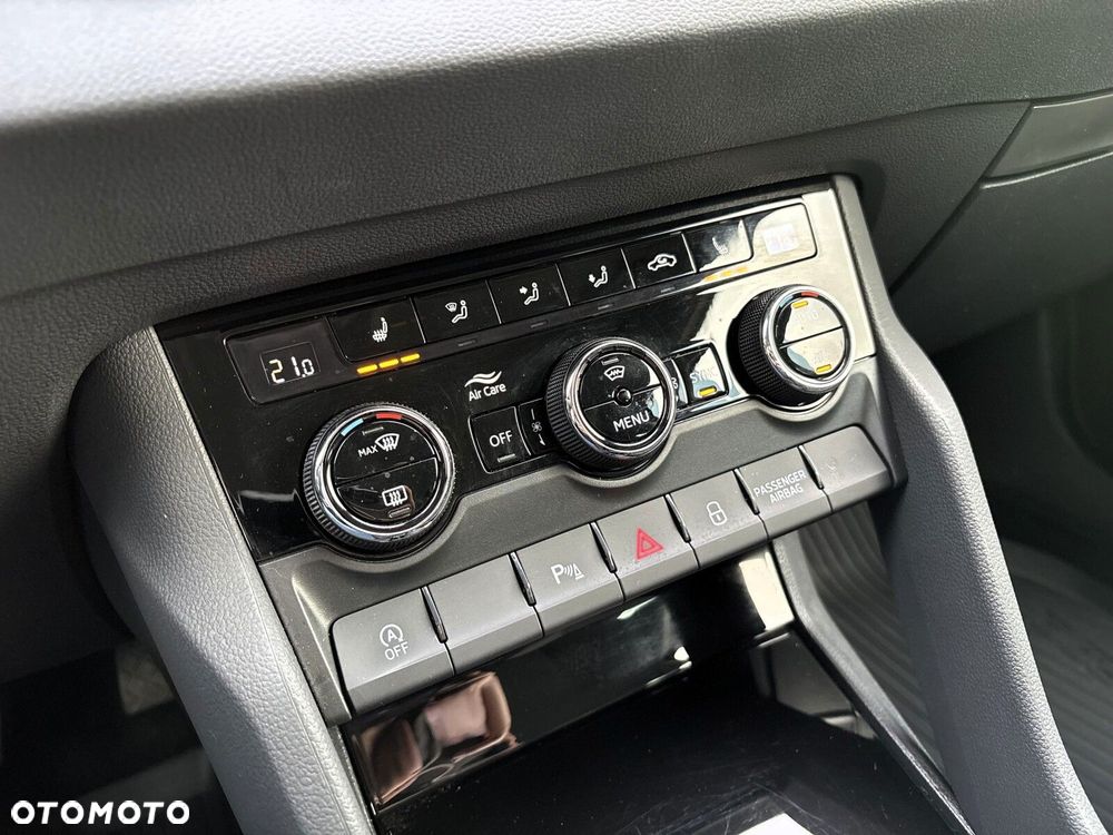 Skoda Karoq 1.5 TSI ACT 4x2 Style DSG - 30