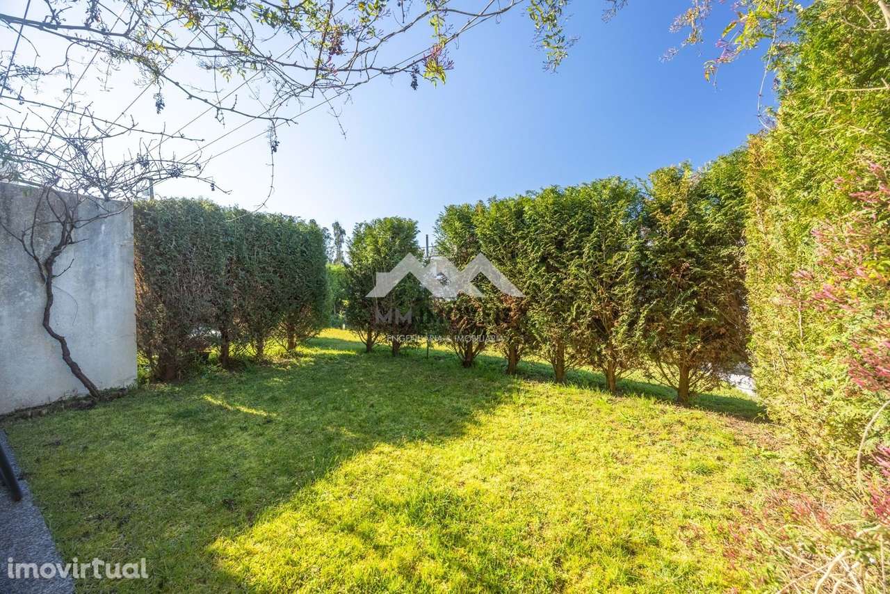 Moradia T3 | Maia | Jardim | Condomínio Fechado | Garagem BOX - Grande imagem: 5/33