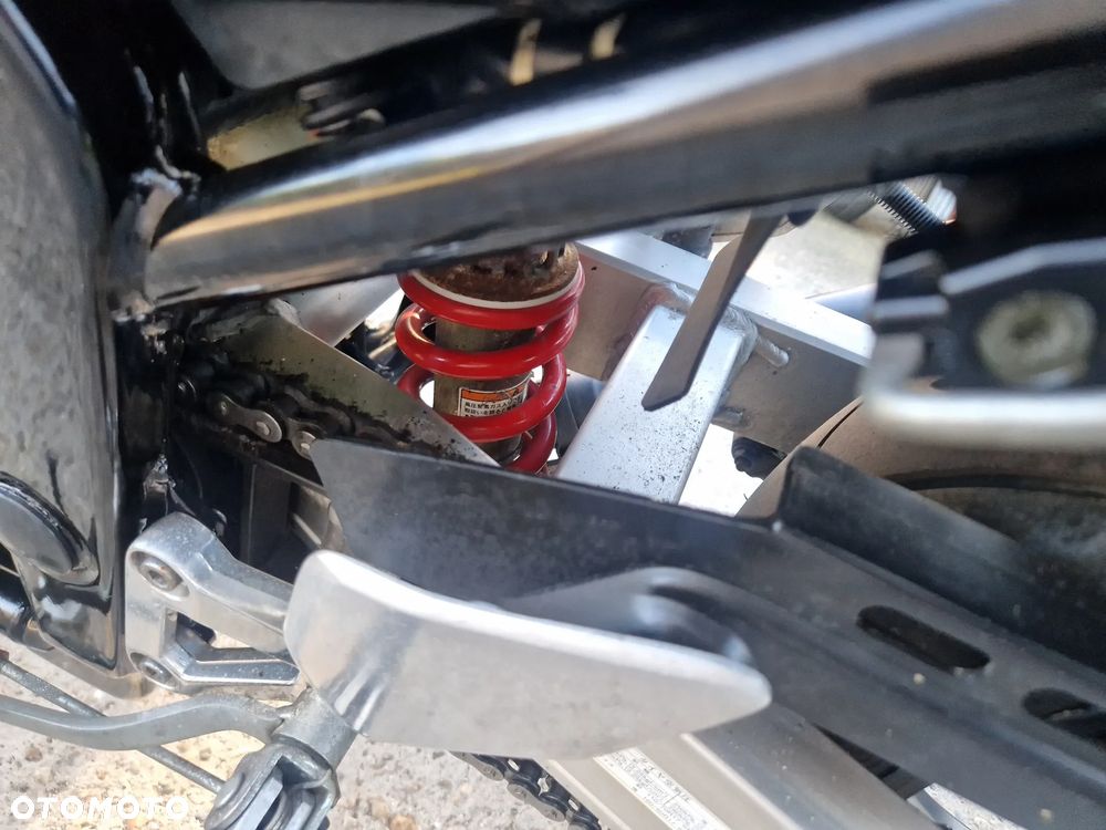 Yamaha FZ - 29