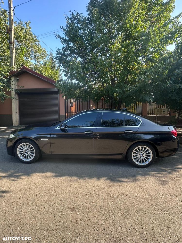 BMW Seria 5 520d AT - 30