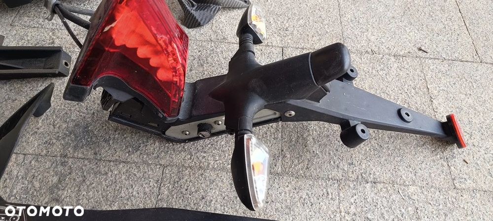 APRILIA SHIVER DORSODURO OWIEWKA OGON LAMPA RĄCZKI PASAŻERA - 7