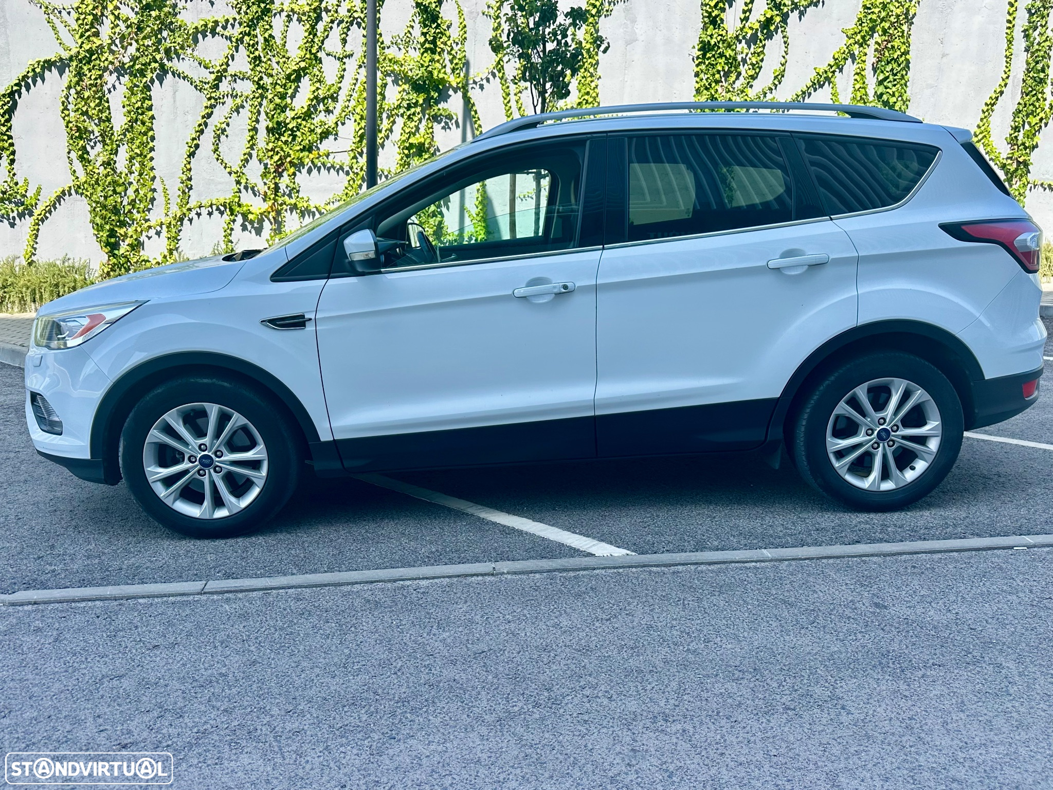 Ford Kuga 1.5 TDCi Titanium - 2