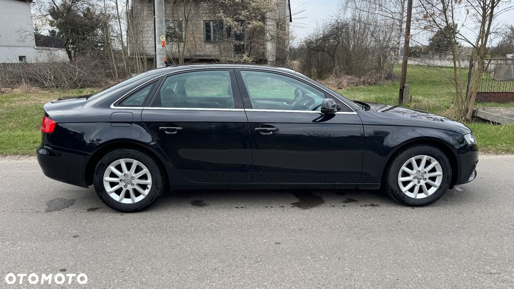 Audi A4 Limousine 2.0 TDI DPF Ambiente - 8