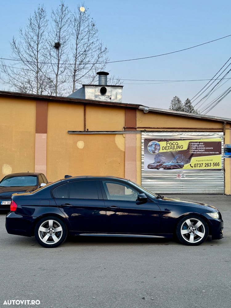 BMW Seria 3 320d - 12