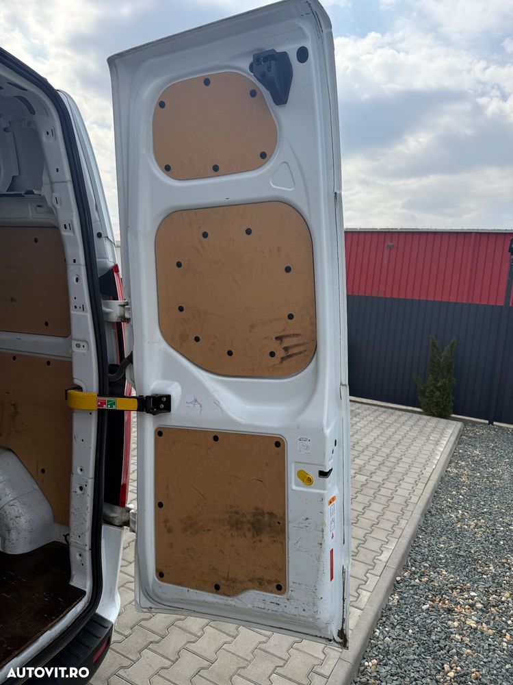 Ford TRANSIT CUSTOM - 22