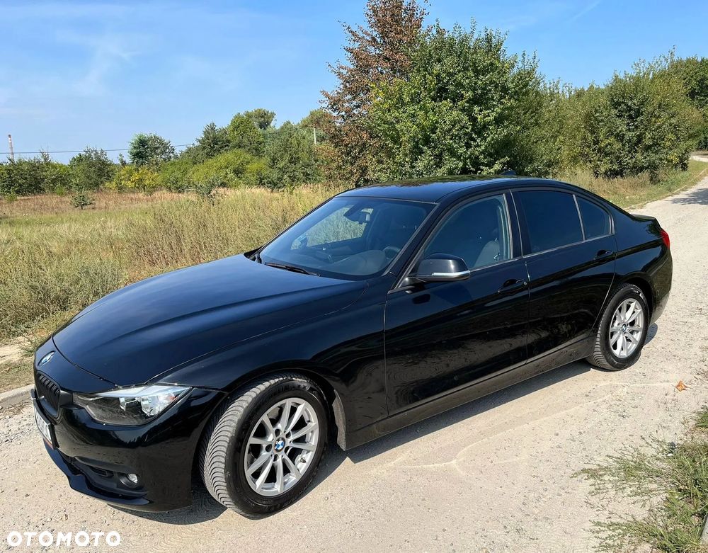 BMW Seria 3 320d Efficient Dynamics - 8