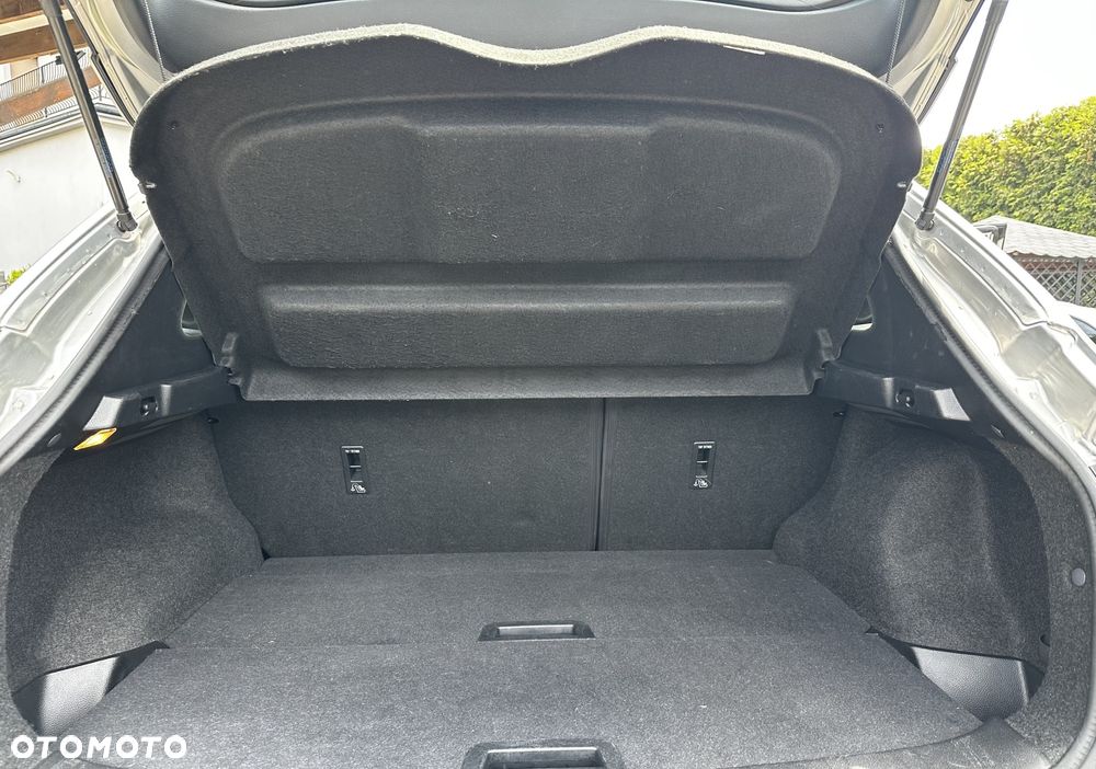 Nissan Qashqai 1.2 DIG-T Xtronic ACENTA - 16
