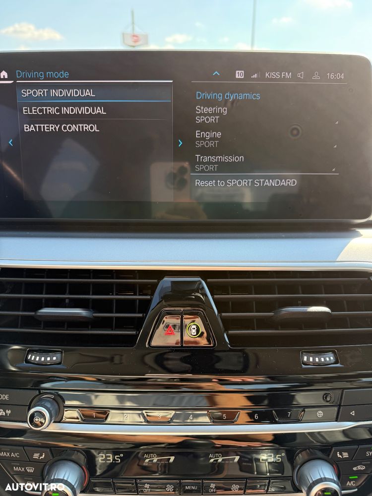 BMW Seria 5 530e xDrive AT PHEV - 12