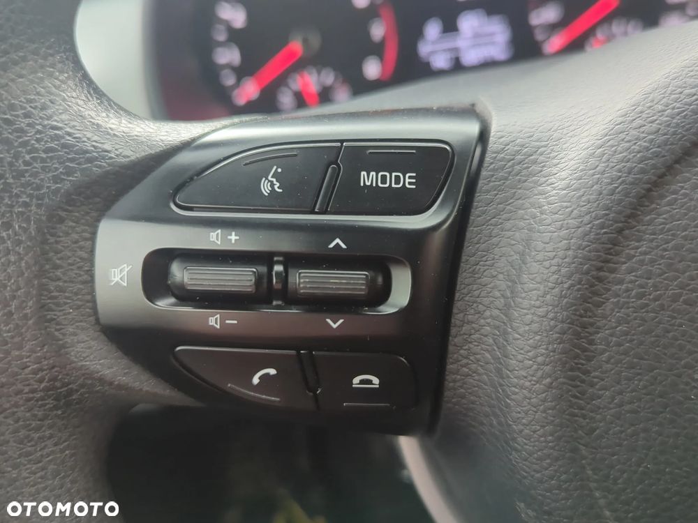 Kia Stonic - 35