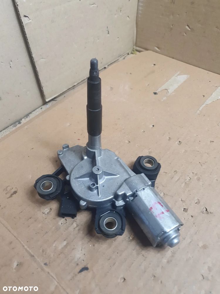 SILNICZEK WYCIERACZKI TYLNEJ CITROEN C4 PICASSO 06-13 r. 0390201840 9654116380 - 4