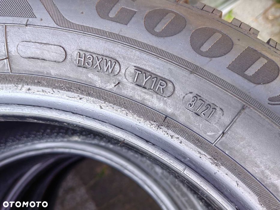 205/60R16 96H Goodyear Ultragrip 9+ komplet zima KZ57 K5 - 5