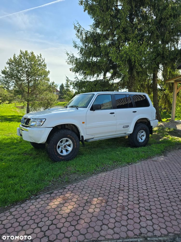 Nissan Patrol - 1