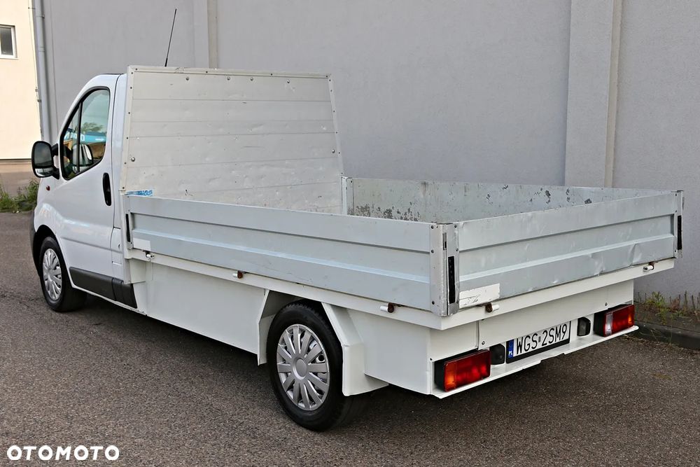 Renault Trafic - 17