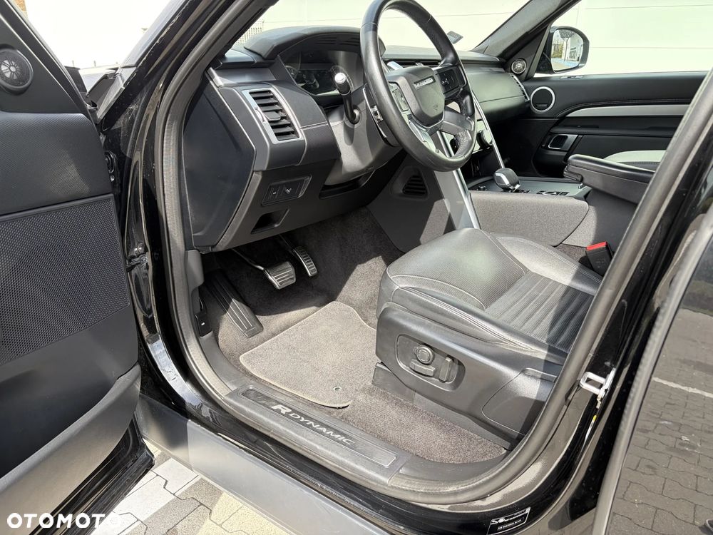 Land Rover Discovery 2.0 P300 R-Dynamic SE - 9