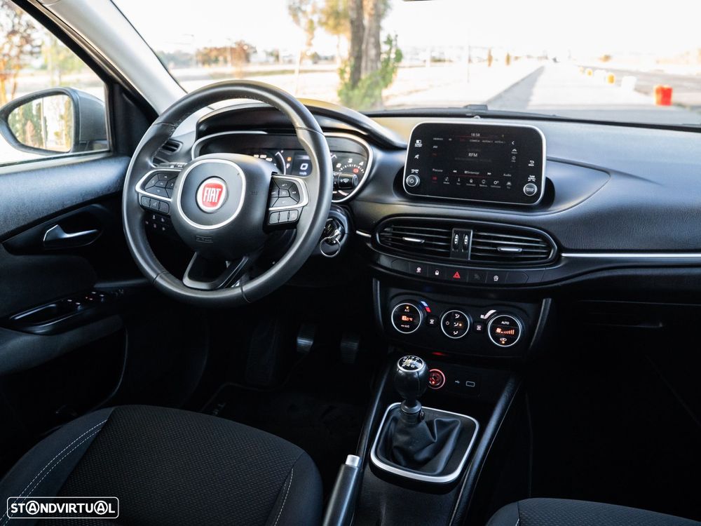 Fiat Tipo 1.6 M-Jet Lounge Tech - 21