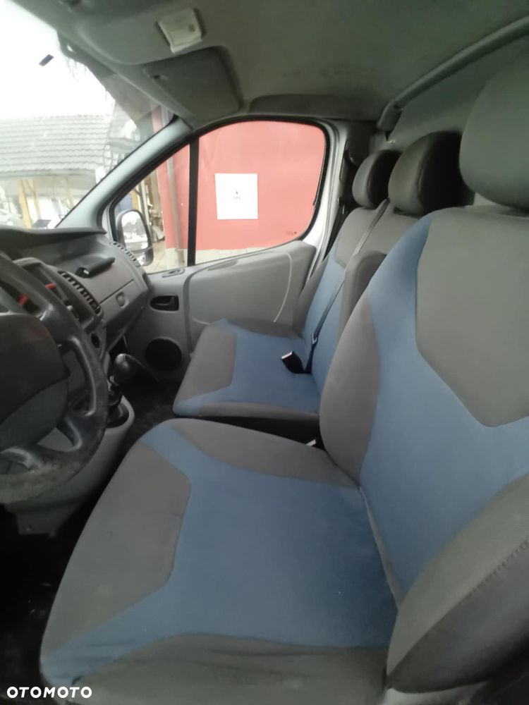 Renault TRAFIC - 6