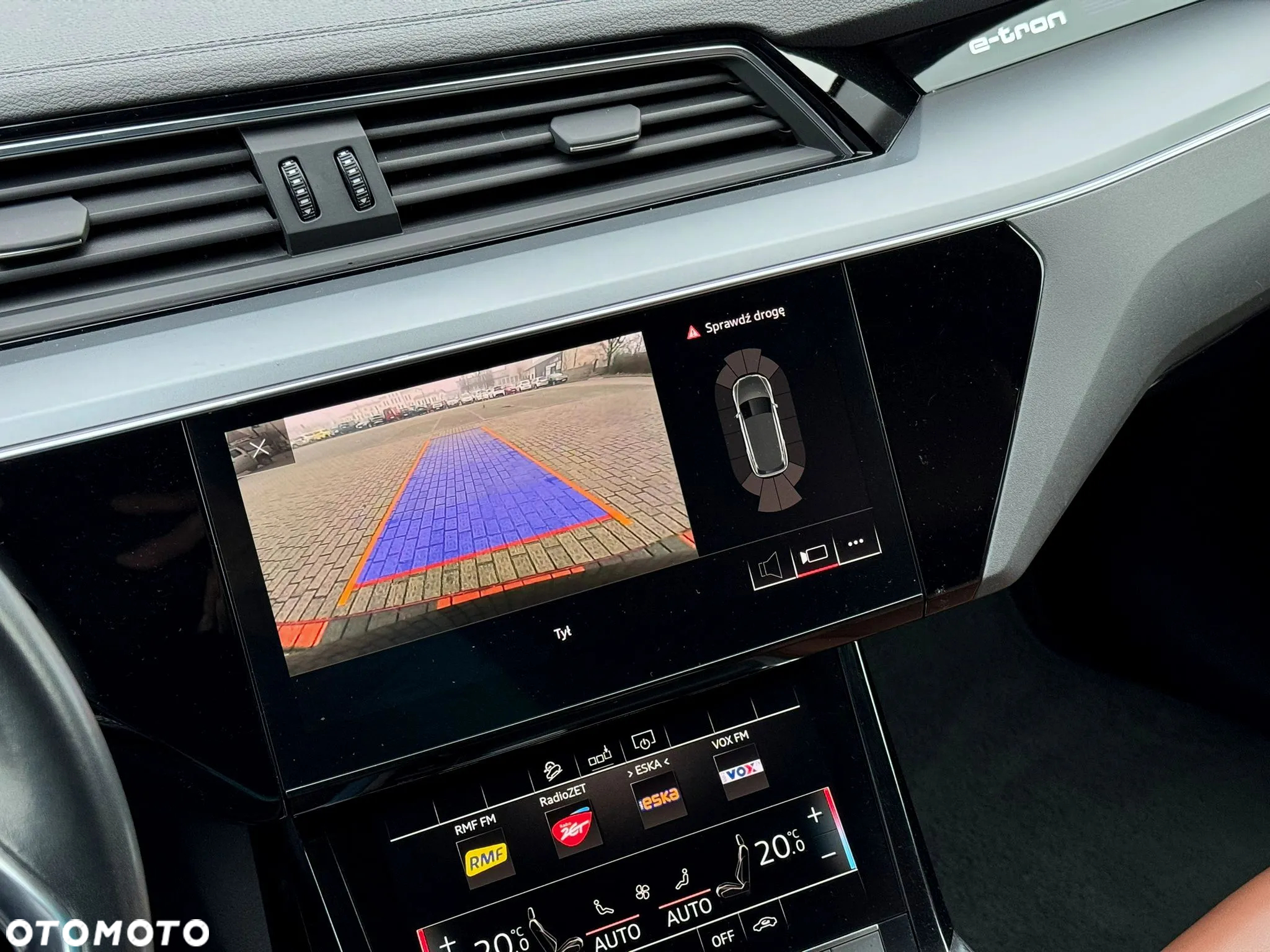Audi e-tron 55 Quattro S Line - 17