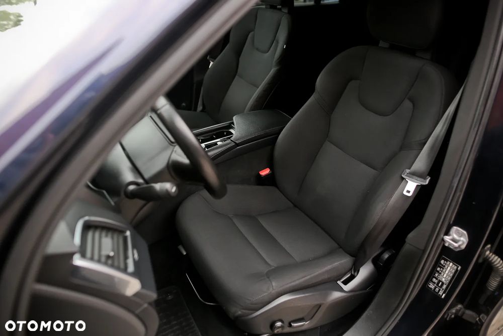 Volvo XC 90 D5 AWD Geartronic Momentum - 20