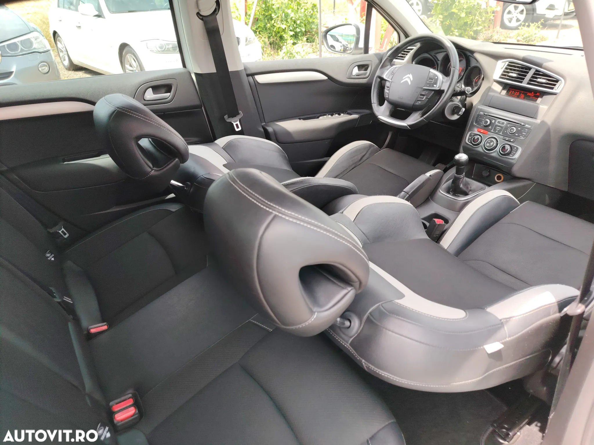 Citroën C4 HDi 90 Attraction - 14