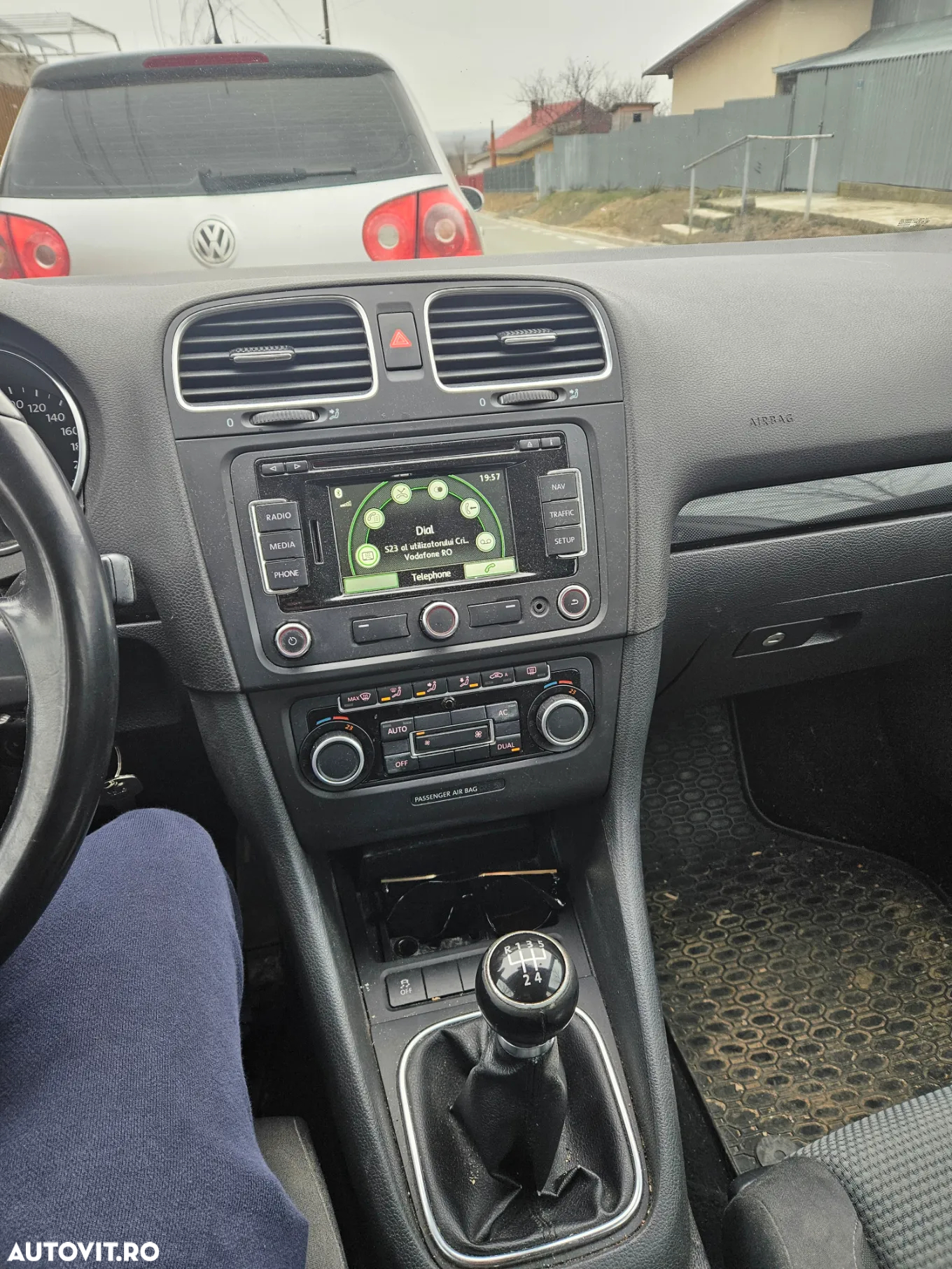 Volkswagen Golf 1.6 TDI BlueMotion Technology DPF Highline - 10