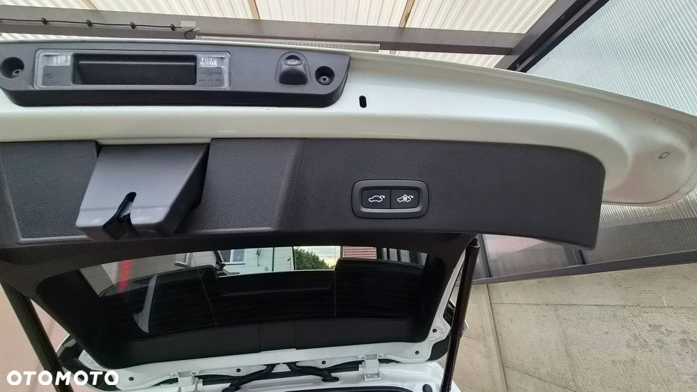 Volvo XC 40 - 30