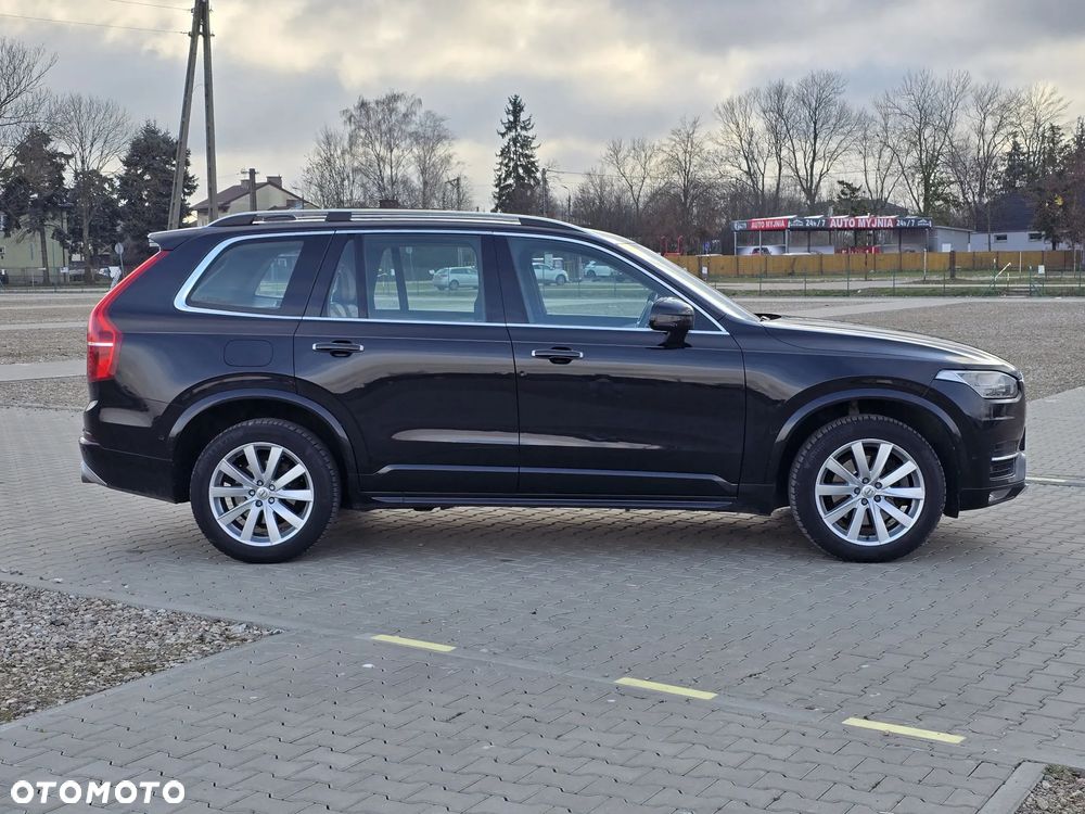 Volvo XC 90 D5 AWD Momentum - 2