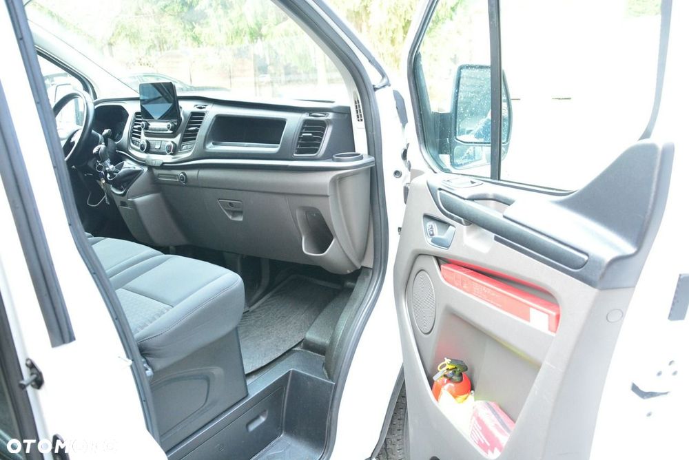 Ford Transit - 9