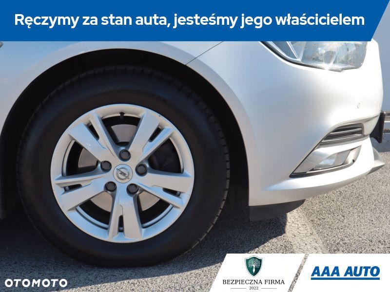 Opel Insignia - 17