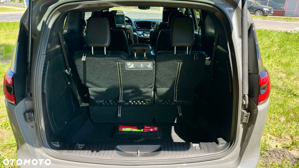 Chrysler Pacifica - 26