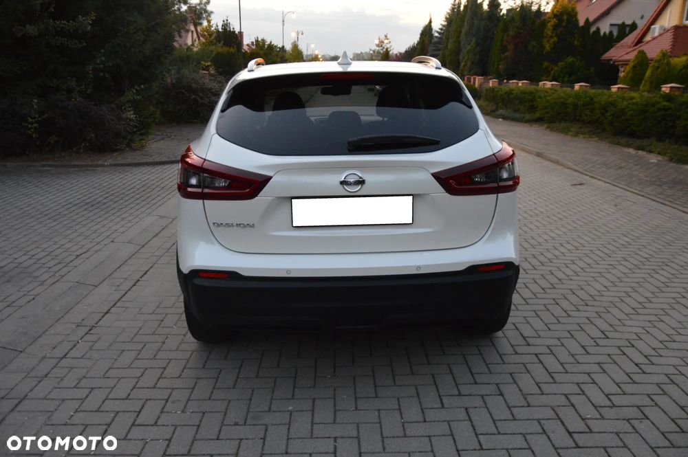 Nissan Qashqai 1.3 DIG-T TEKNA - 12