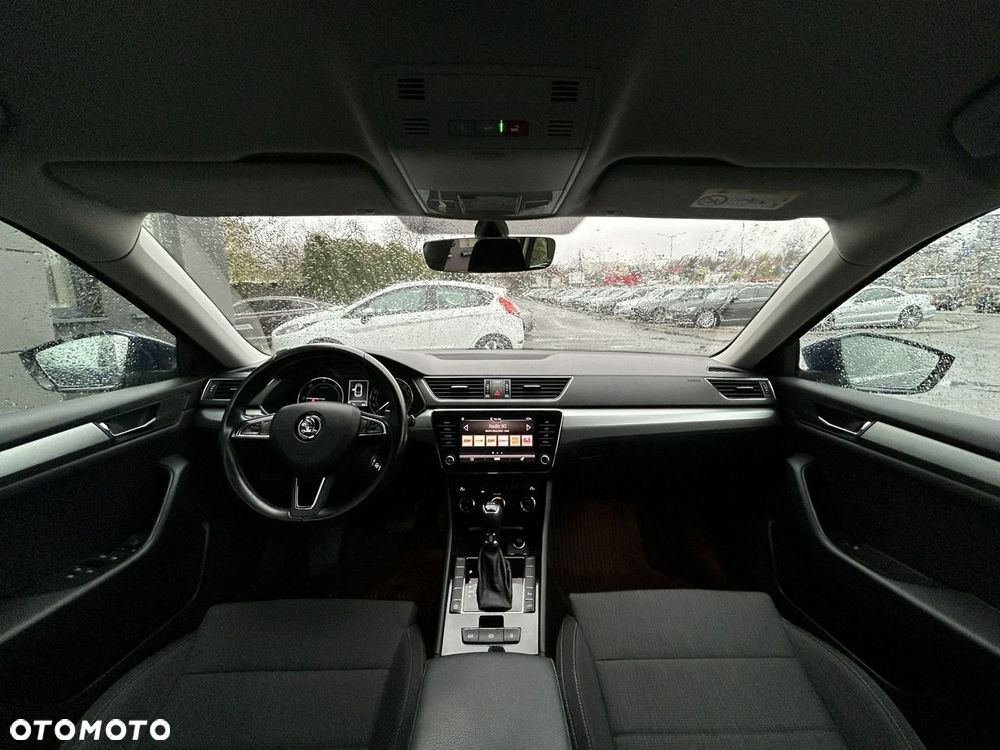 Skoda Superb 2.0 TDI Ambition DSG7 - 14