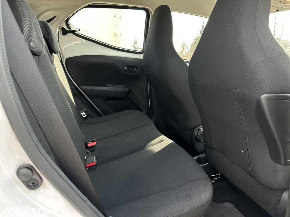 Toyota Aygo - 13