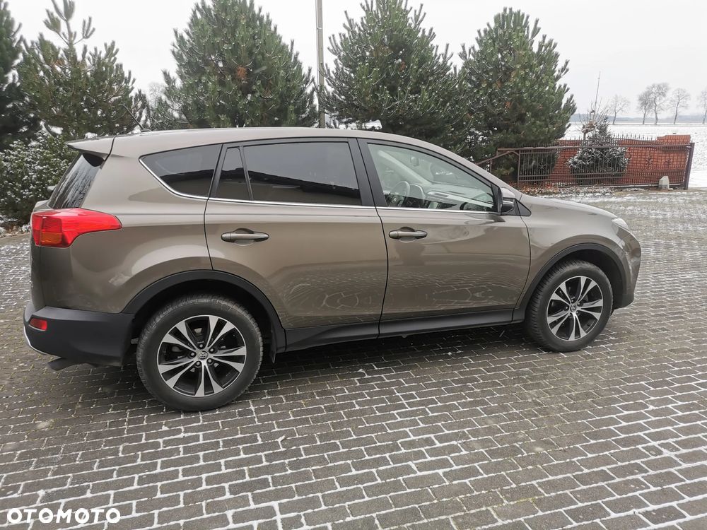 Toyota RAV4 2.0 D-4D Premium - 9