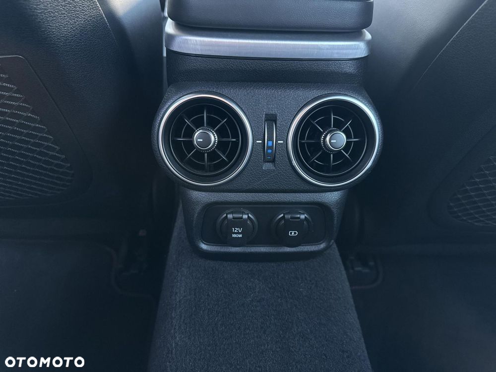 Kia Stinger 3.3 T-GDI V6 GT AWD - 27