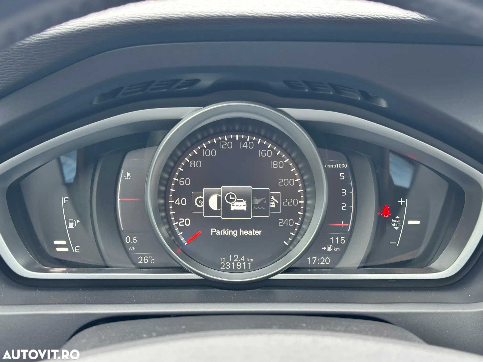 Volvo V40 D2 Summum - 33