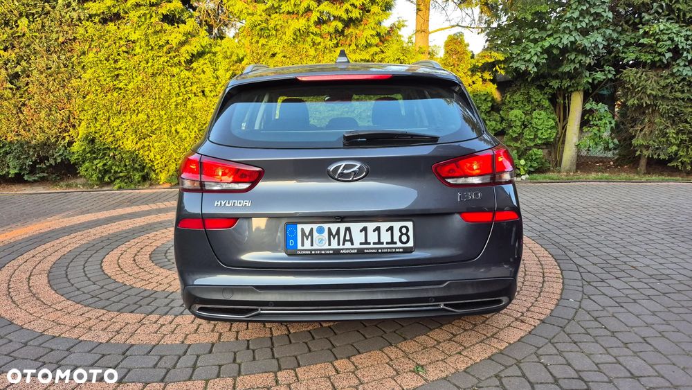 Hyundai i30 1.6 CRDI 48V-Hybrid DCT EDITION 30+ - 10