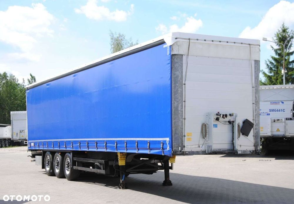 Schmitz Cargobull SCS kurtyna, podnoszona oś - 2
