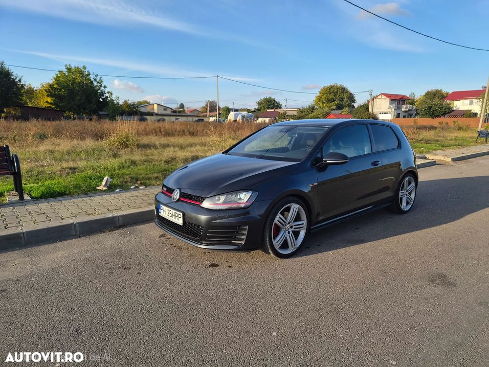 Volkswagen Golf GTI DSG - 2