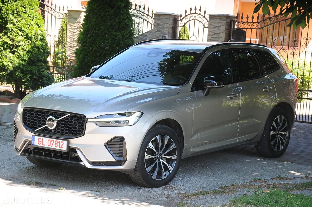 Volvo XC 60 B4 MHEV R-Design - 2