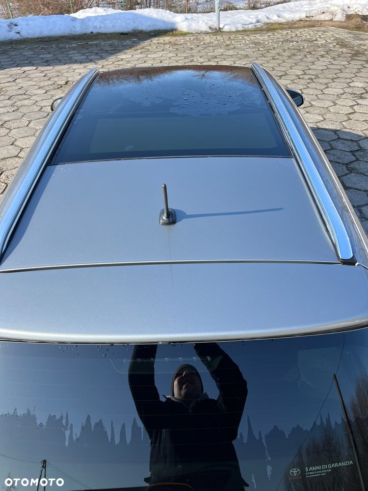 Toyota Auris 1.8 HSD Prestige NAVI - 9